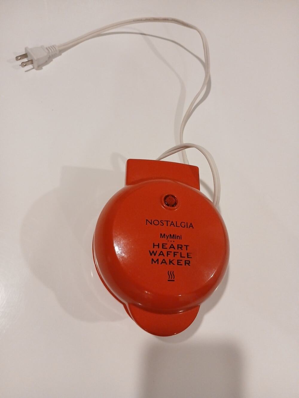 MyMini Nostalgia Compact Waffle Maker Heart Shaped, Non-Stick, Small Space